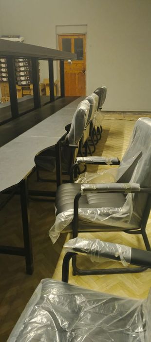 Game club uchun stol mebel