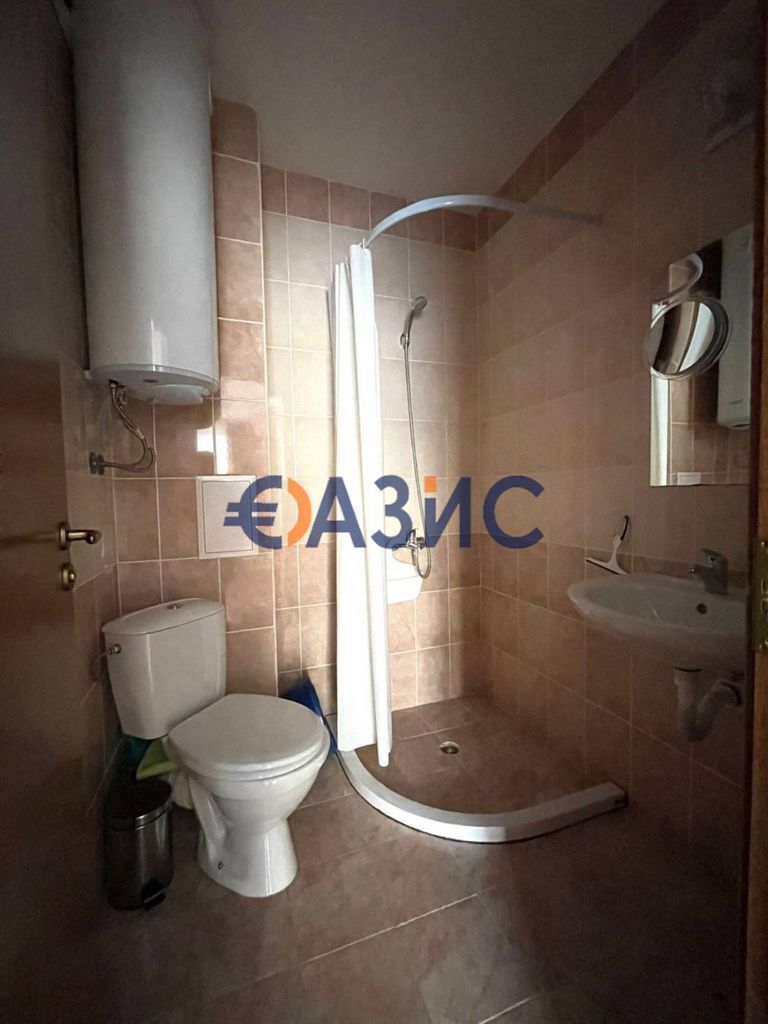 Продава се Тристаен апартамент в к.к. Слънчев бряг - 70 кв.м за 800 €/кв.м - Снимка #11