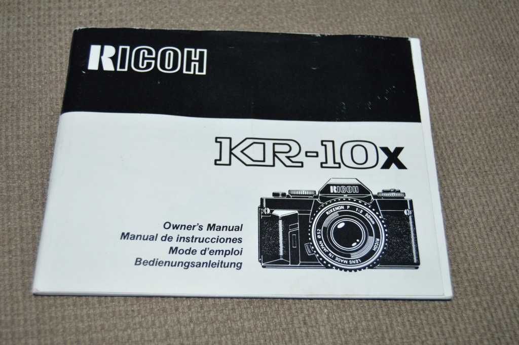 Aparat foto cu film RICOH KR-10X cu 2 obiective TOKINA 28-70 si 70-210