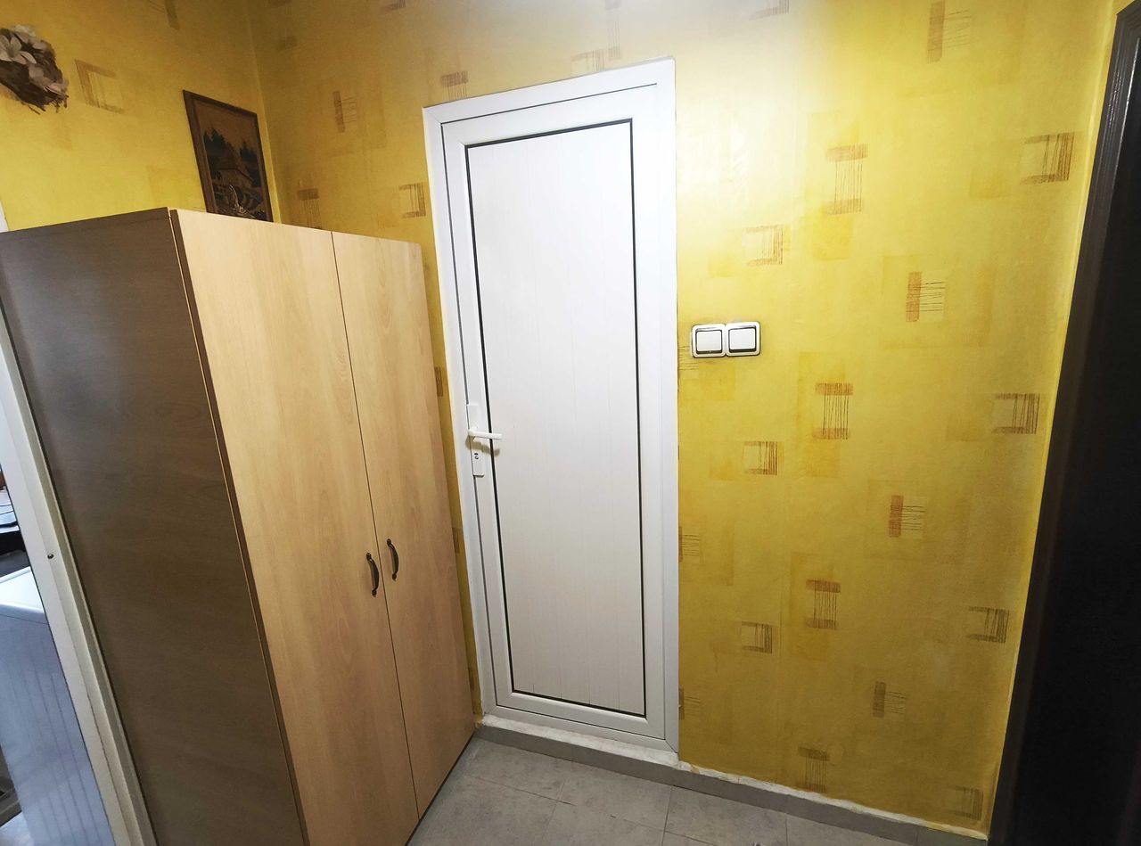 Продава се Двустаен апартамент в Стара Загора, Център - 48 кв.м за 1157 €/кв.м - Снимка #13
