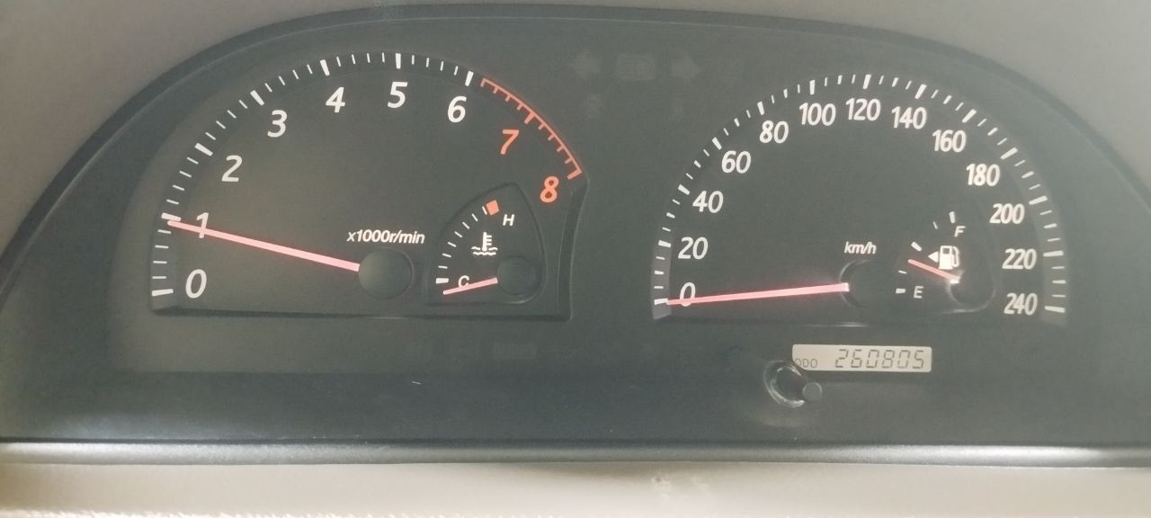 Продаётся TOYOTA CAMRY 36