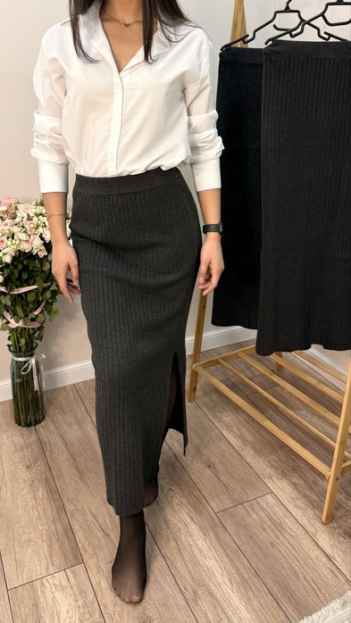 Трикотажная юбка качество шикарное всего 9.000тг