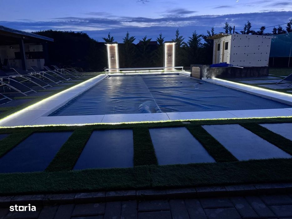 Închiriez în regim hotelier vila de lux în Cihei