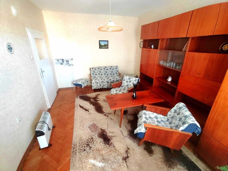 Дава се под наем Двустаен апартамент в Русе, Център - 56 кв.м за 255 € - Снимка #4