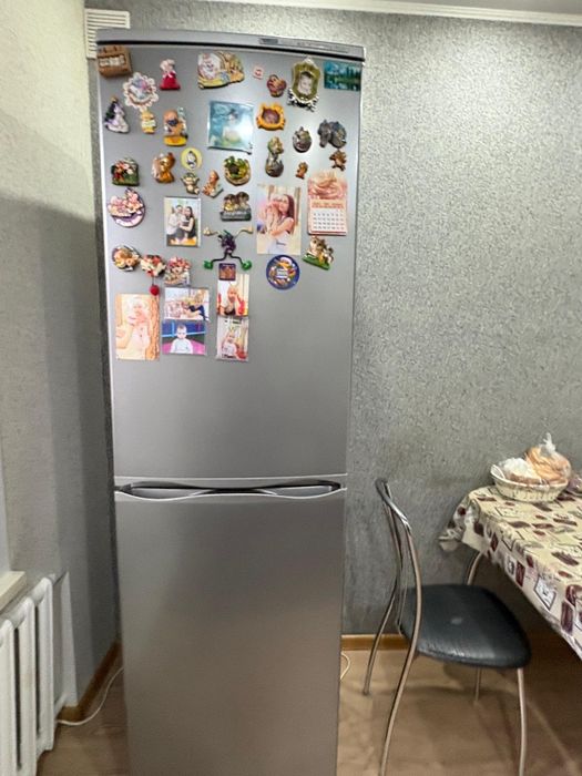Продам срочно холодильник фирмы Атлант