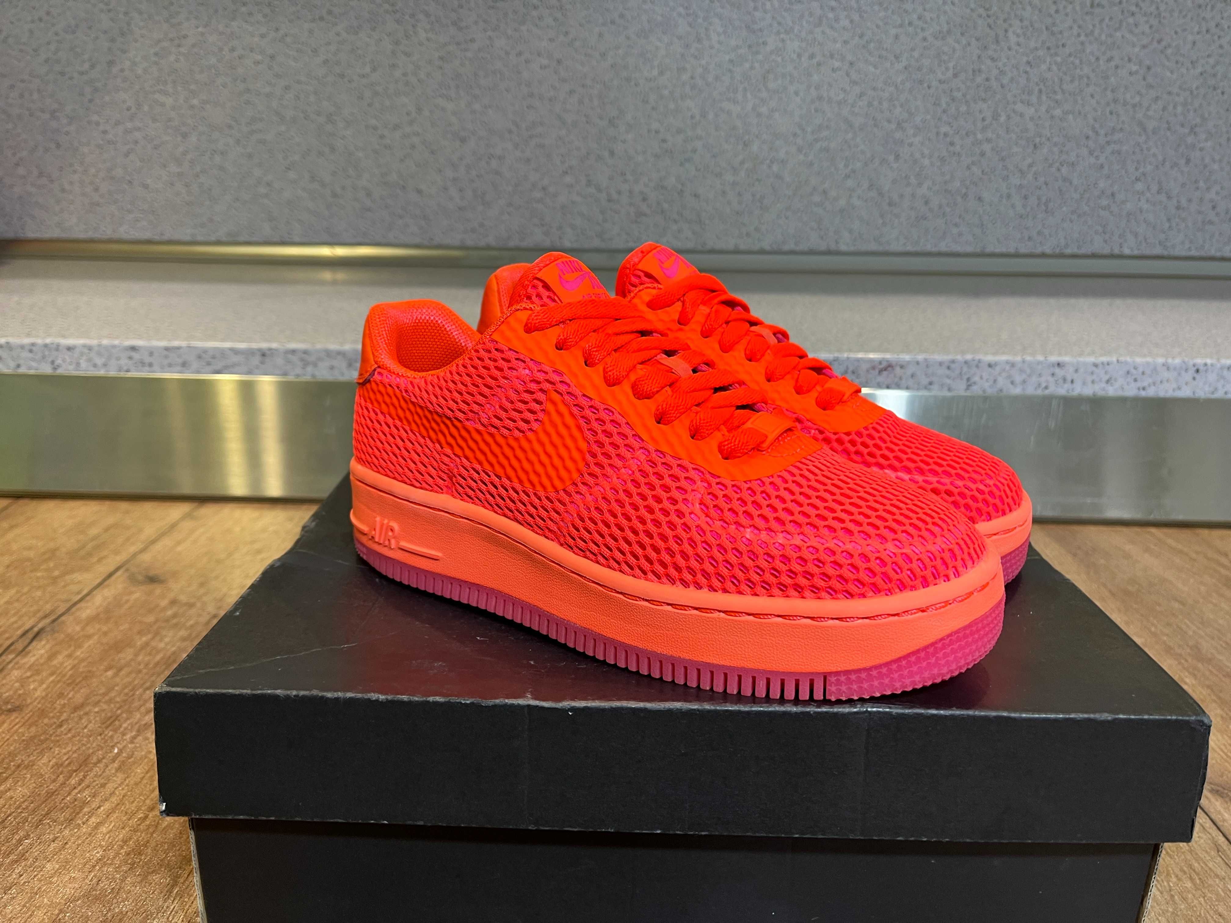ОРИГИНАЛНИ *** Nike Air Force 1 Upstep Breathe Low Orange W