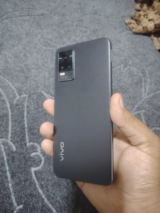 Vivo 21e 128 8+4 srochni sotladi