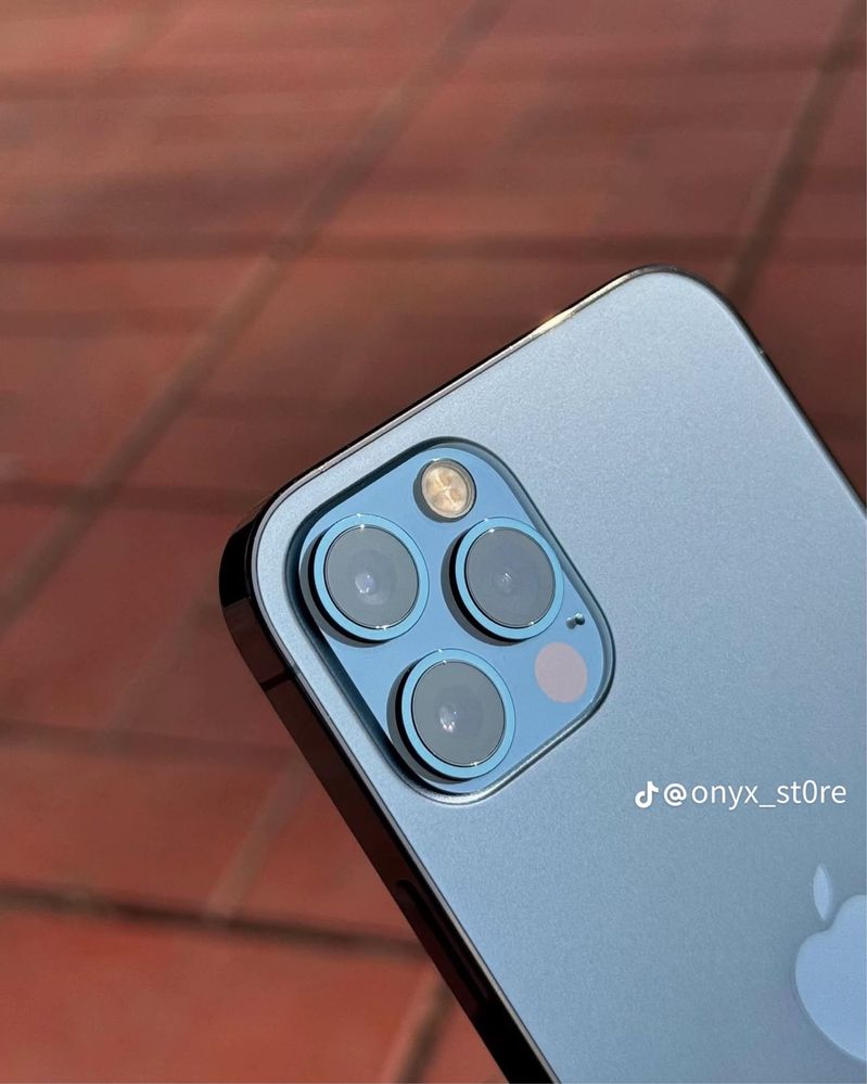 Iphone 12 pro в идеале ни одной уарапины