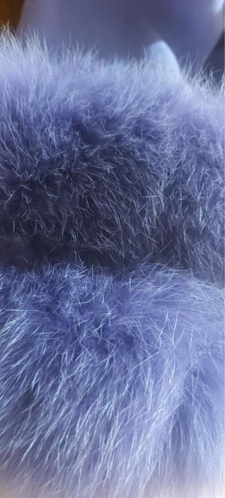 Синьо пухкаво еко палто