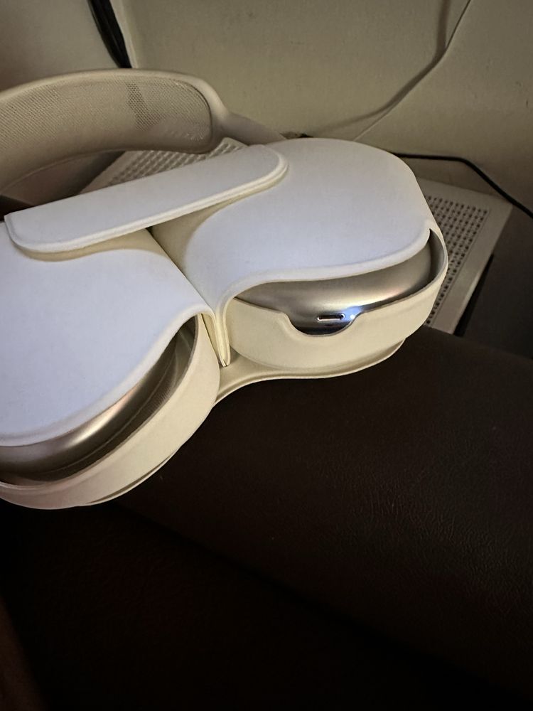 Продам airpods max
