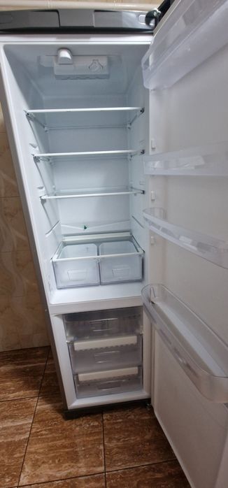 Combina frigorifica Indesit