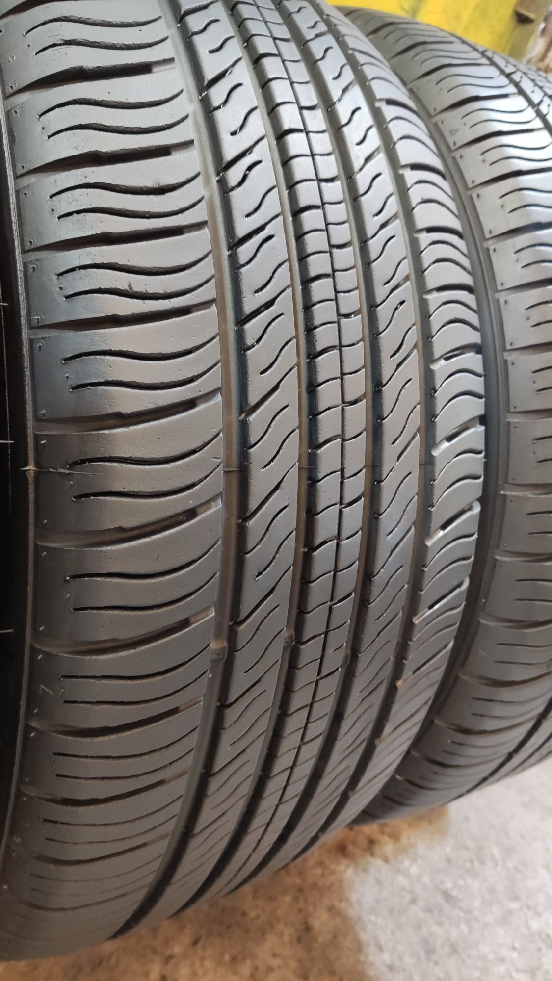 4бр всесезонни гуми 235/55/17 GT Radial , dot3620
dot3620
8.5mm грайфе