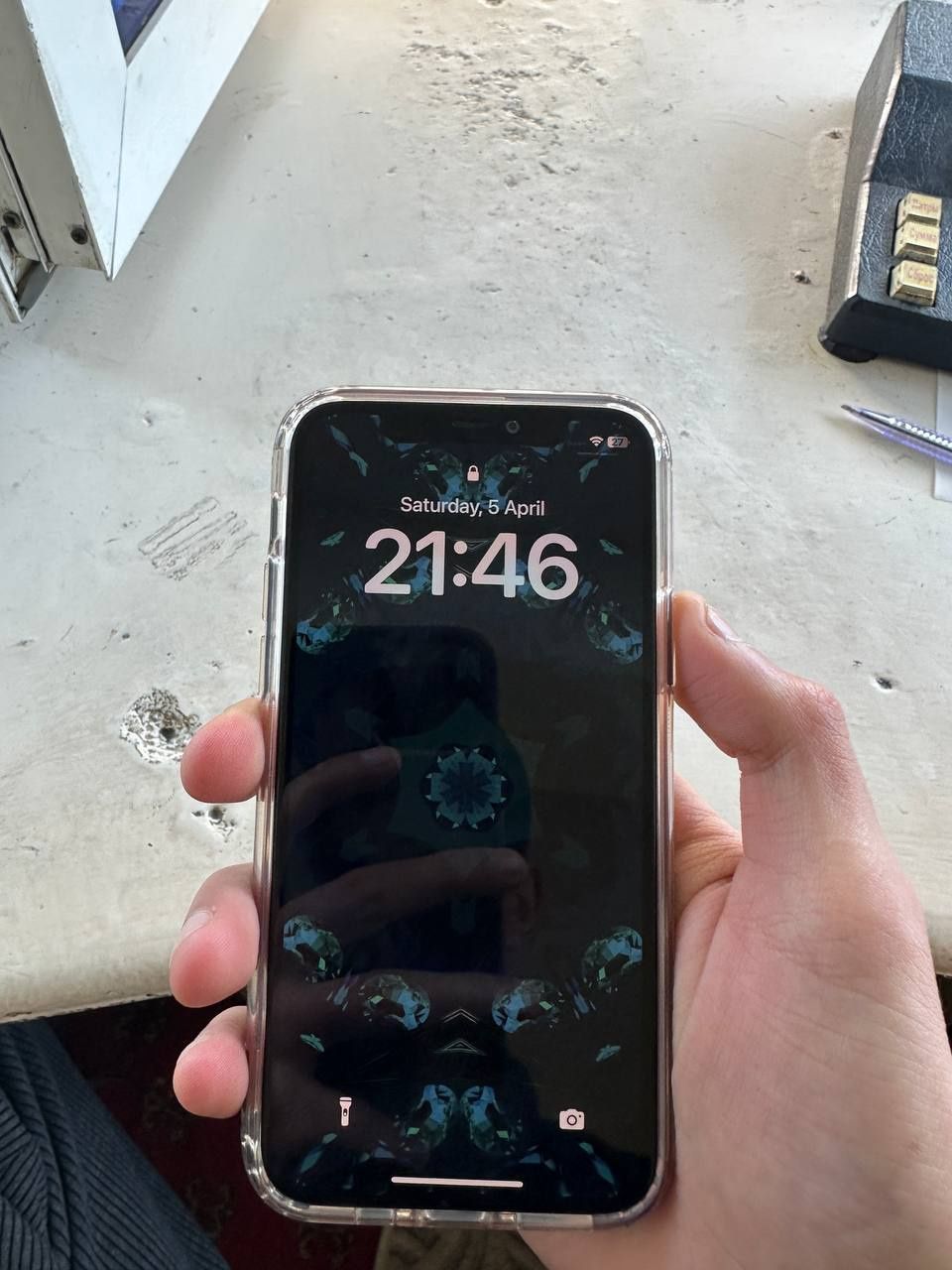 Iphon 11 pro holati idyal