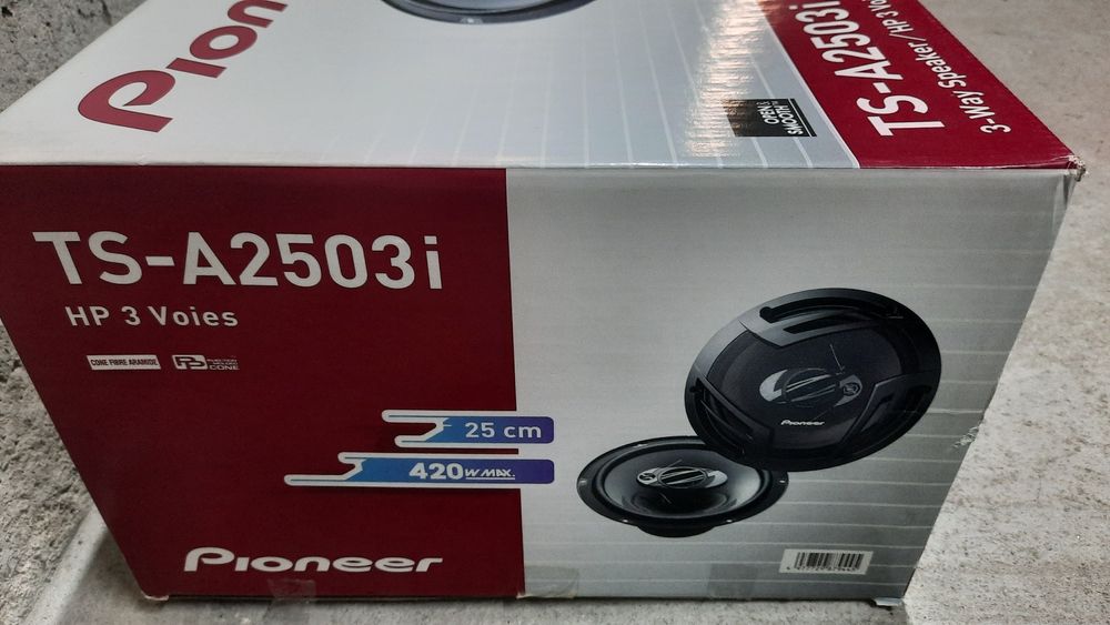 Pioneer TS-A2503i-420 W-25см-тонколони