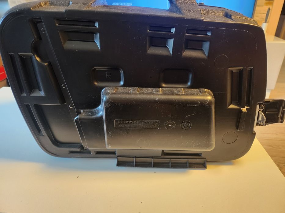 Sidecase Hepco&Baker