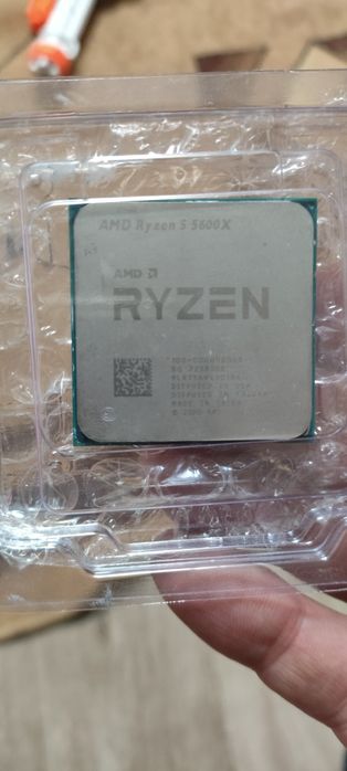 Продам процессор AMD Ryzen 5 5600x