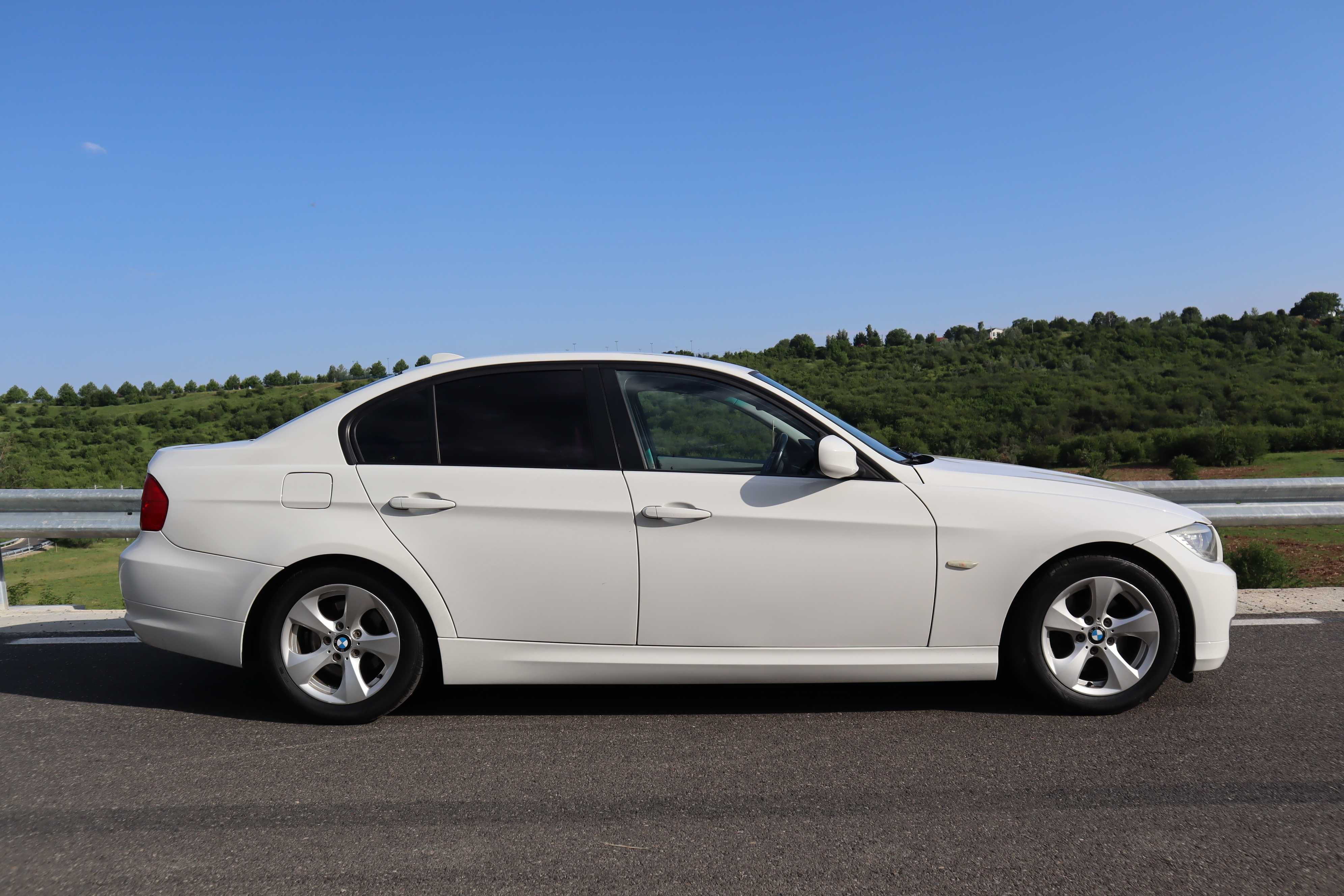 BMW Seria 3 | E90 320D | 143 CP | Efficient Dynamics