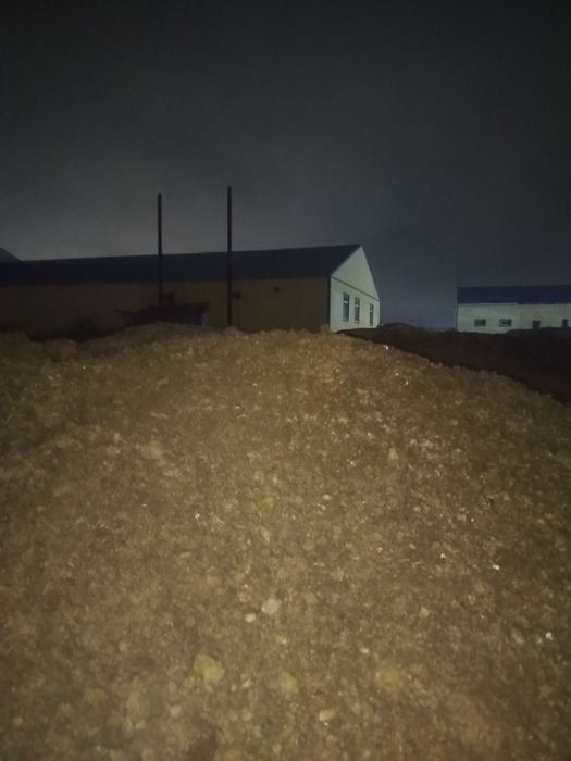 Продаётся коровий навоз.