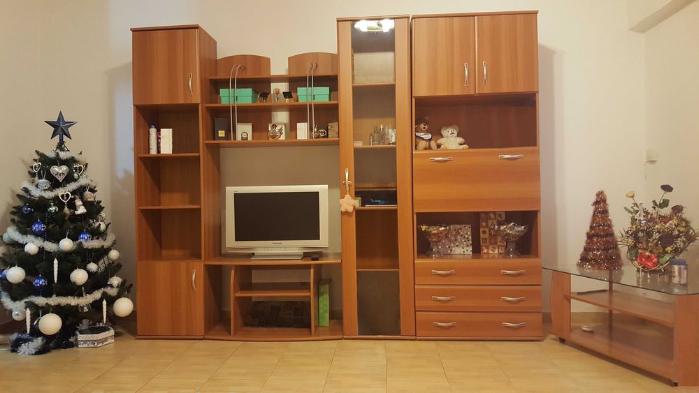 Proprietar inchiriez (ofer) garsoniera C.Civic