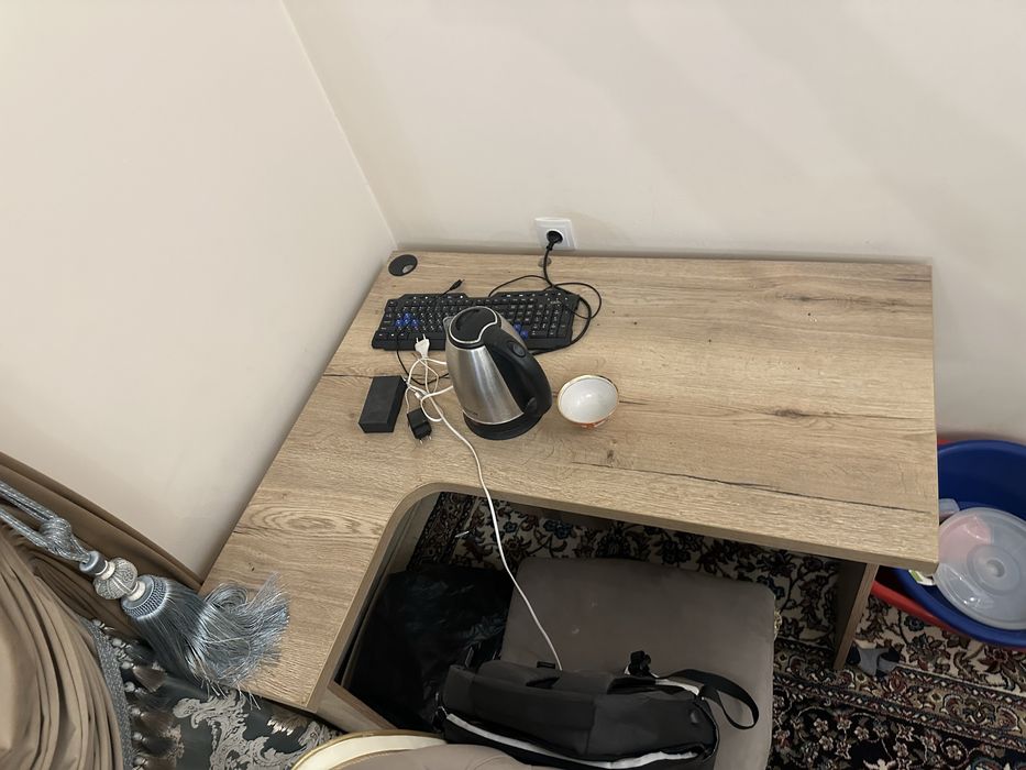 Компьютерный стол угловая