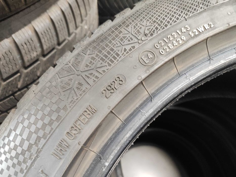 4бр. зимни гуми 255/45/19 Continental