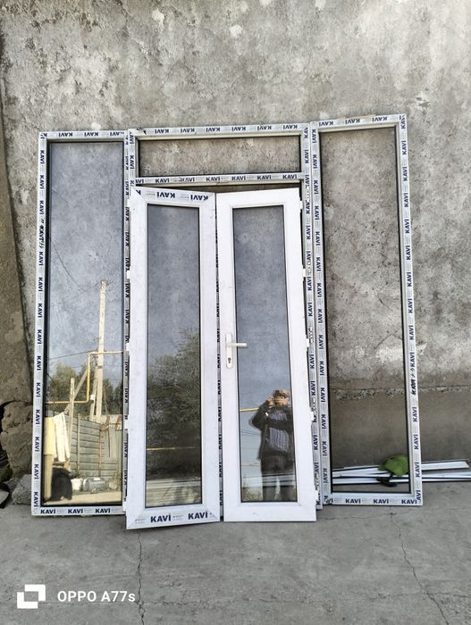 Пластиковые двери для контейнера