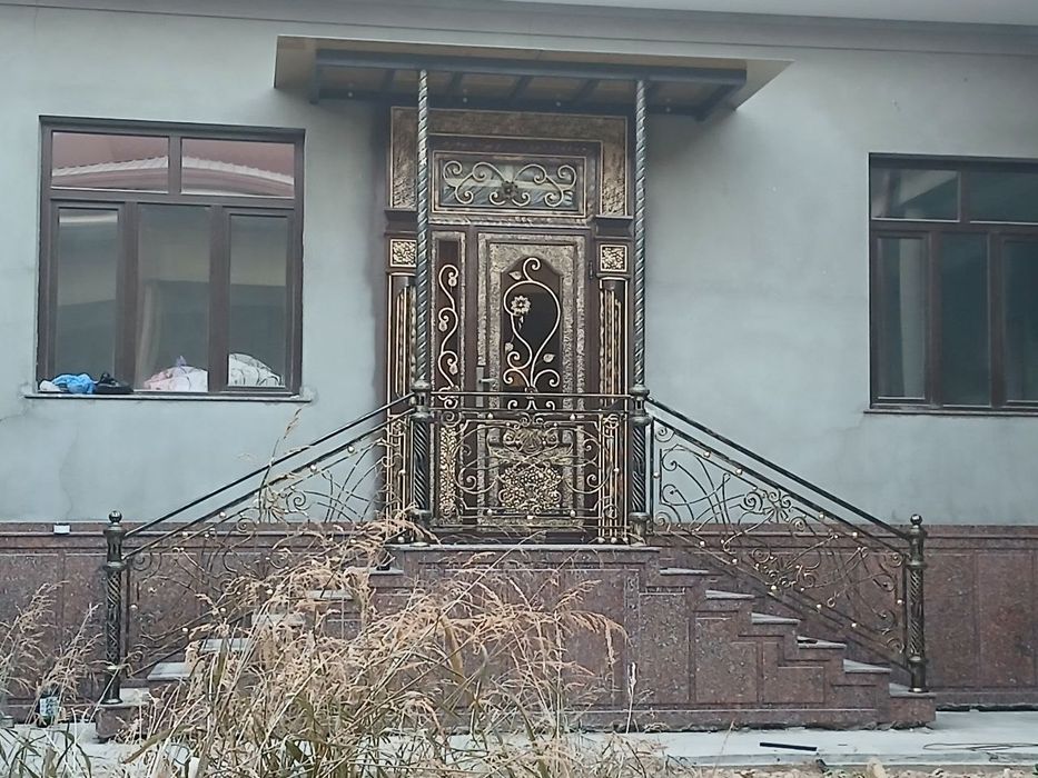 Барча турдаги темир ишлари хизмати Дарвоза. Перила. Казерок. Крават.