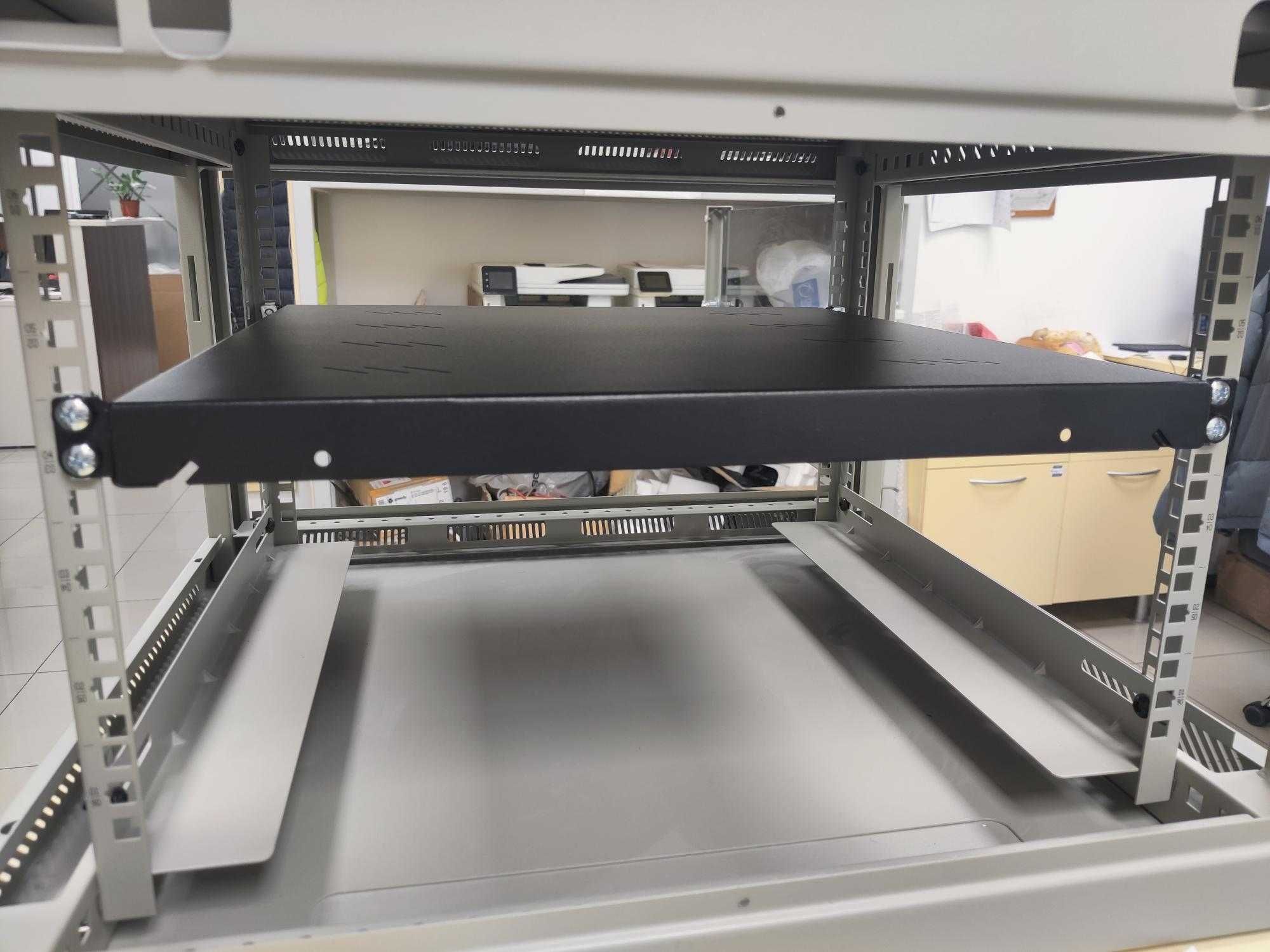 RACK комуникационен шкаф 6U 600/600/370 + тава
