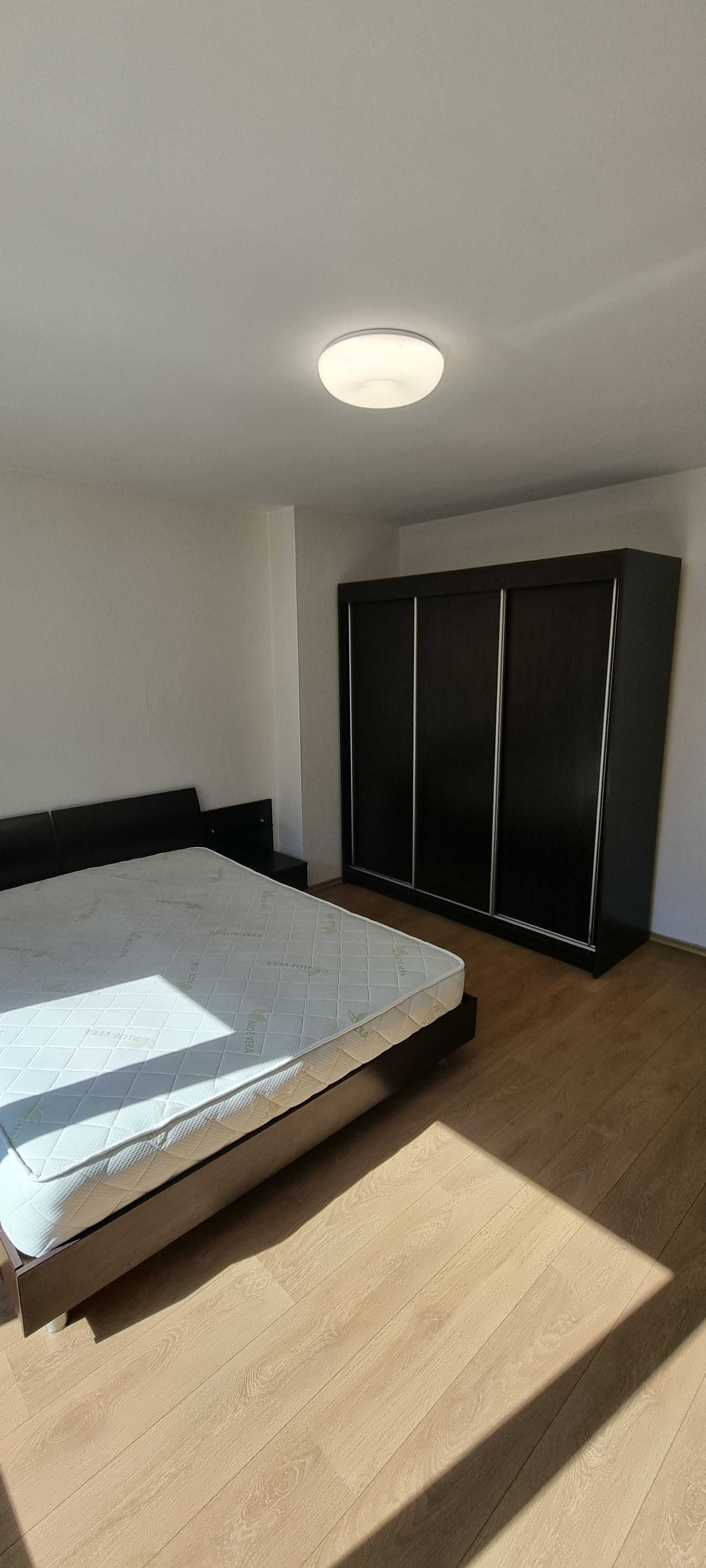 Продава се първи етаж от триетажна къща в кв.Горна баня