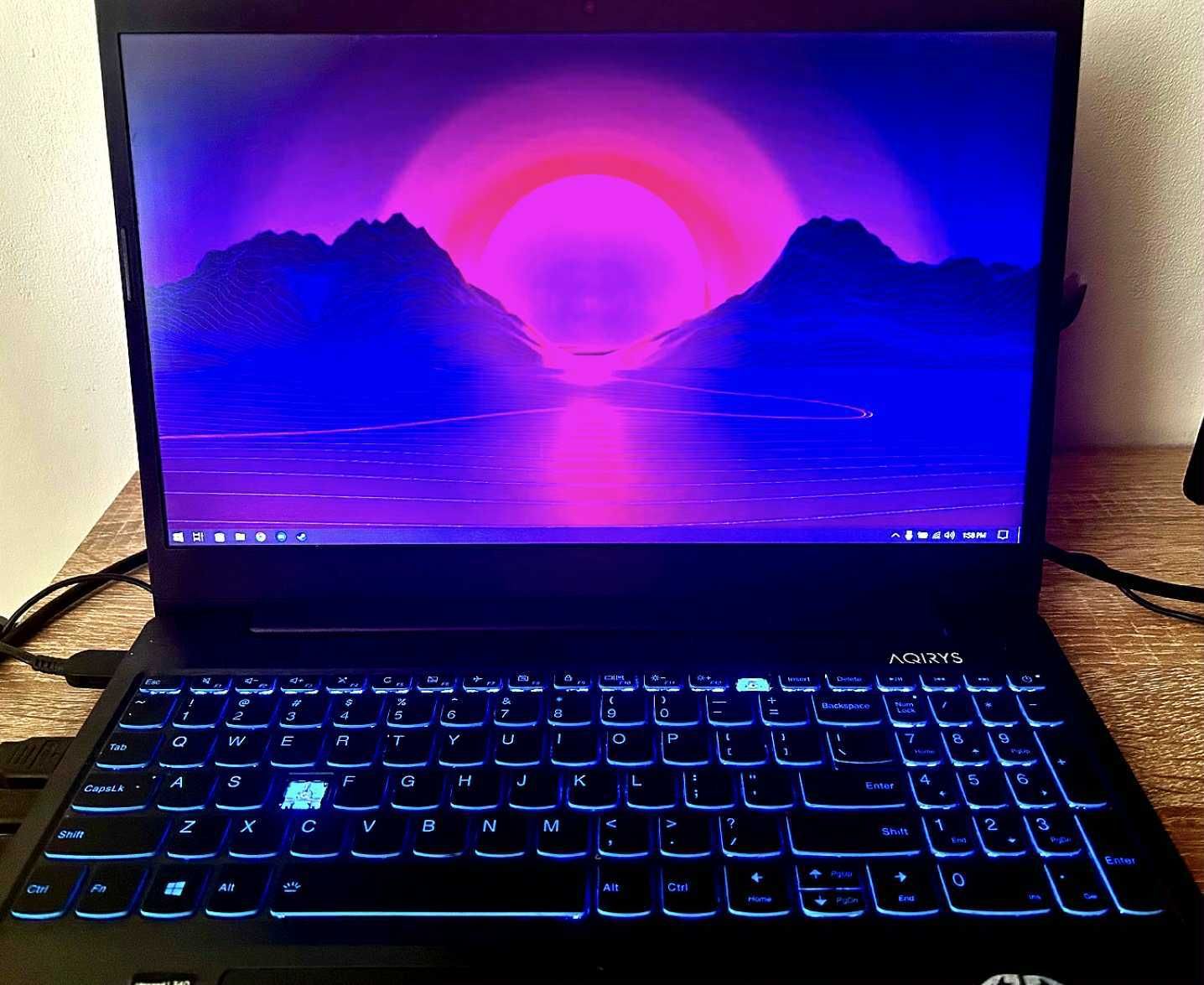 Vand laptop lenovo ideeapad ideal pentru gaming
