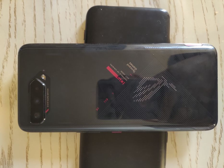 асус рог фон 5 144hz 8/128 гб состояние отличное!