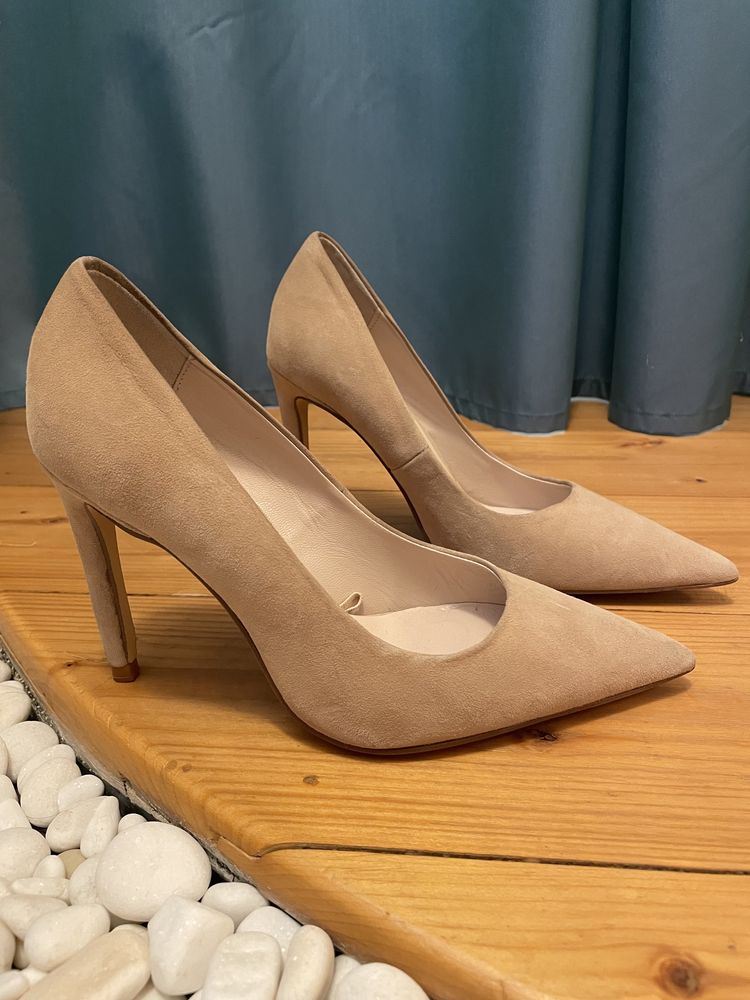 Pantofi Stiletto (Zara)