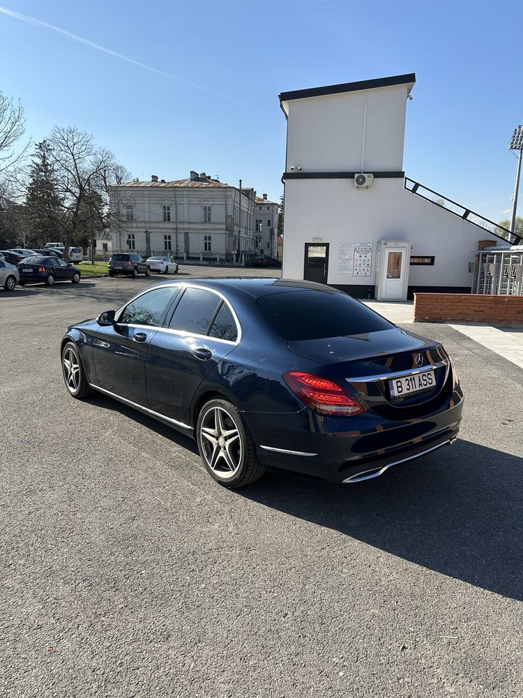 Mercedes-Benz C-Class pachet Exclusive - 4 butoane