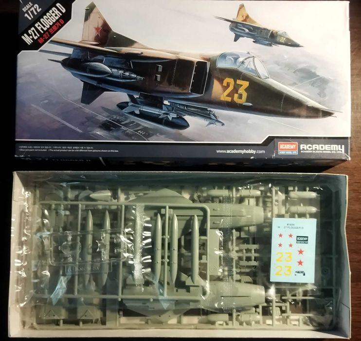 сборная модель самолета МиГ-27 1/72 Academy