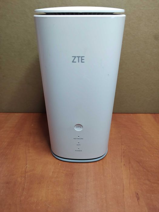 Router wireless ZTE MC888 Pro cartela SIM 4G si 5G Wi-Fi Mesh NECODAT