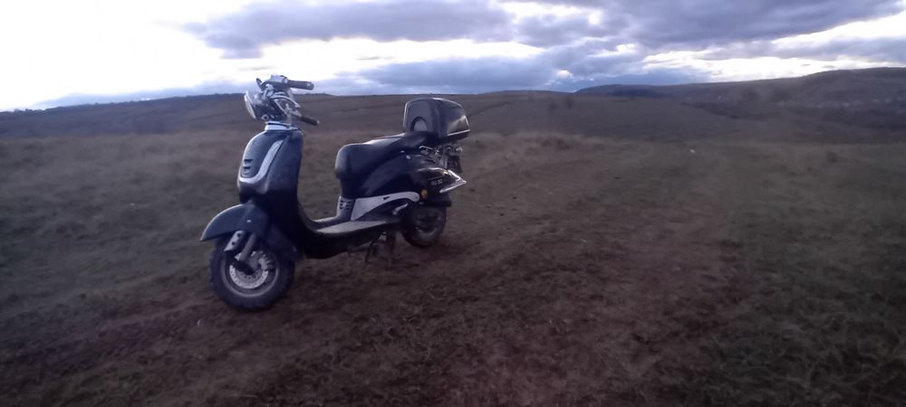 Scuter de vanzare cu acte