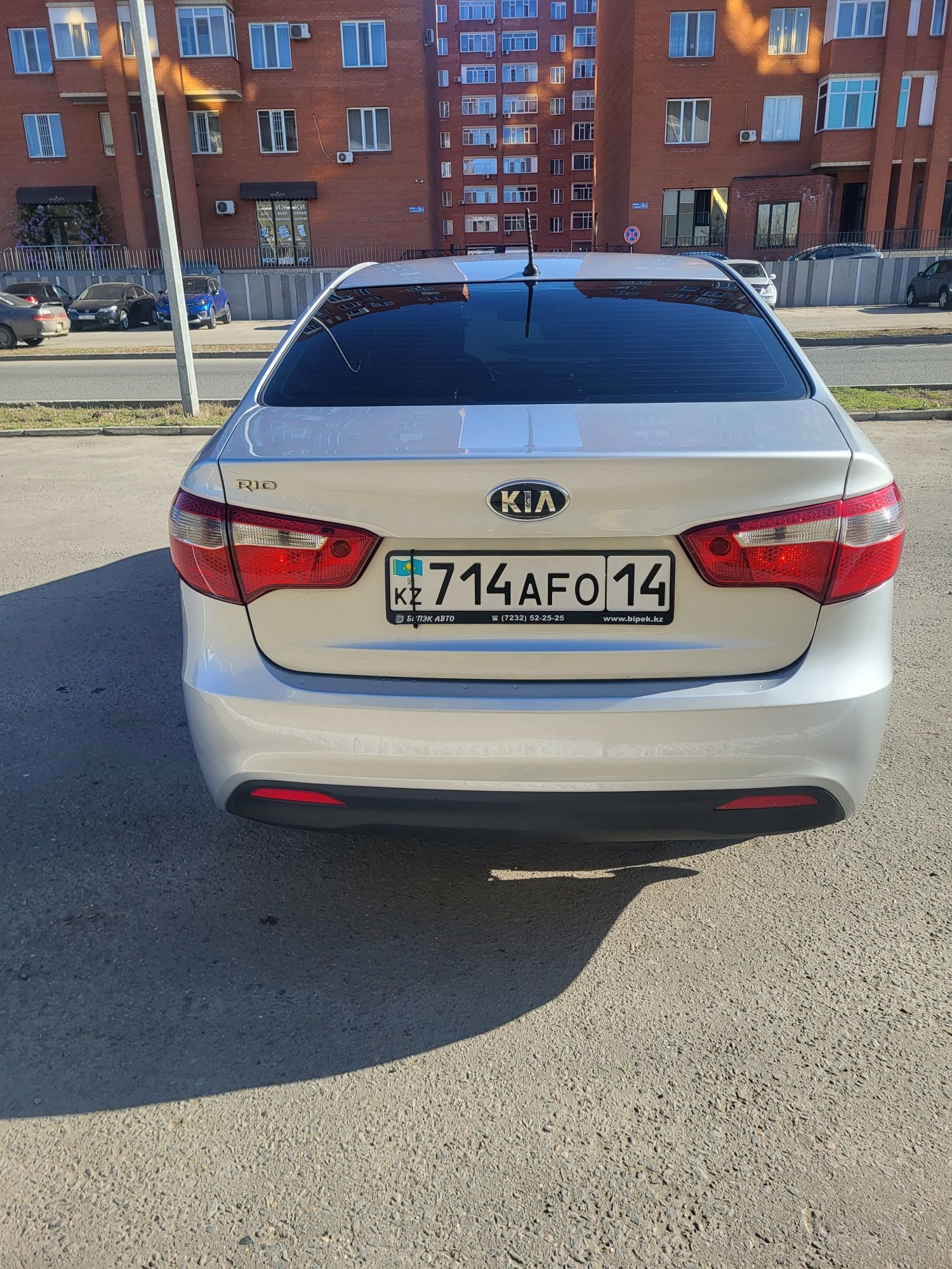 Продам автомобиль kia rio