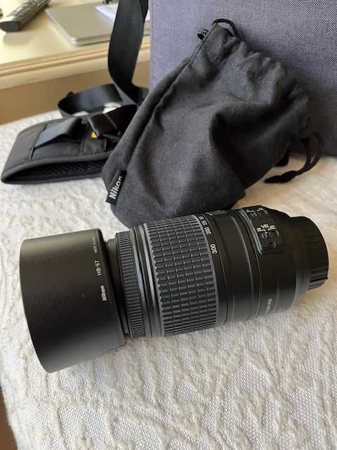 обектив Nikon 55-300