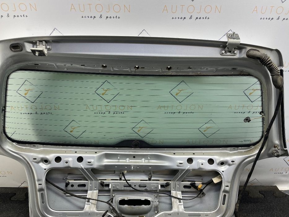 Haion cu luneta VOLKSWAGEN POLO (9N_) [ 2001 - 2012 ] OEM 6Q6827025Q /