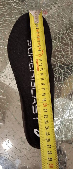 Asics Superblast, noi, nr. 42