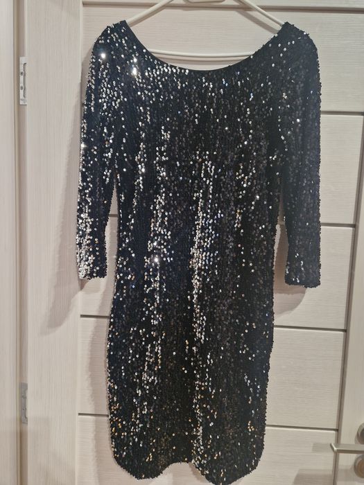 Дамска рокля с пайети