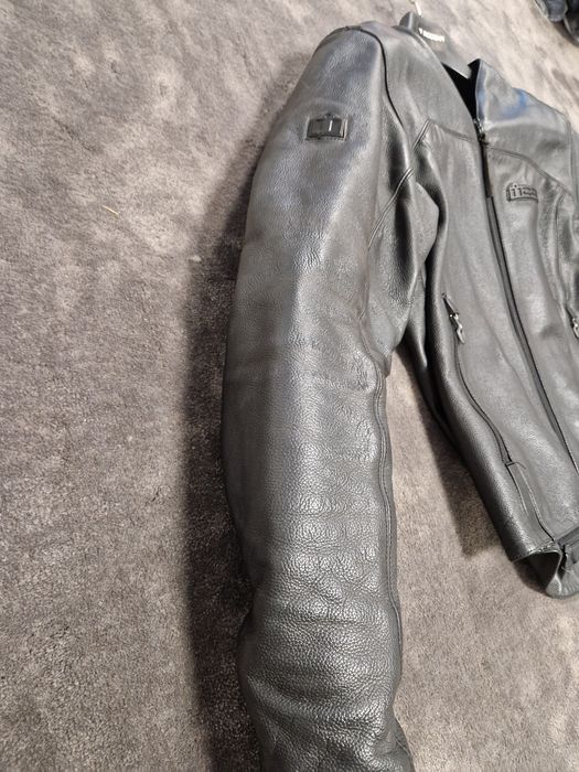 Geaca moto ICON, piele naturala, marime M