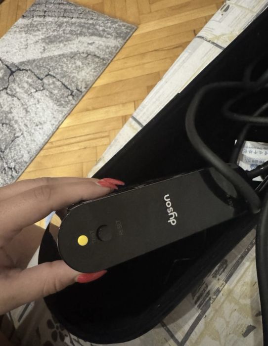 Dyson  HT 01 Airstrait……