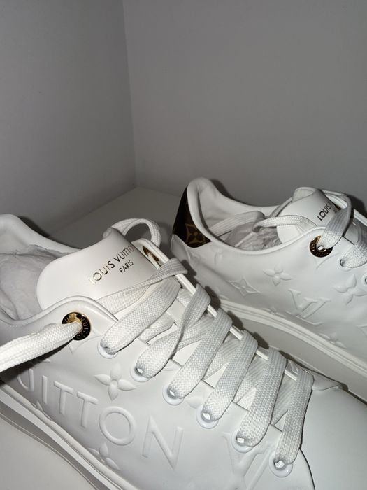 Adidasi Louis Vuitton