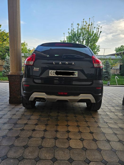 Lada Xray Cross 1, 6Nissan mator