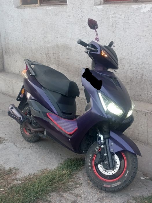 Продам мопед м8про
