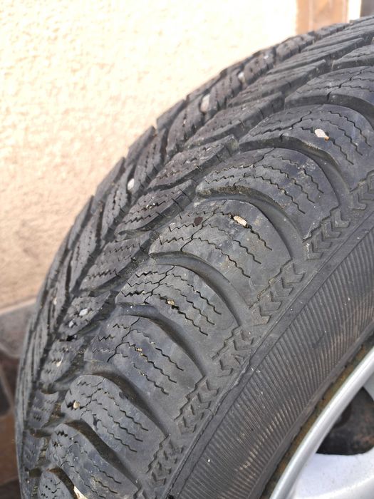 Anvelope iarna 185/65R15