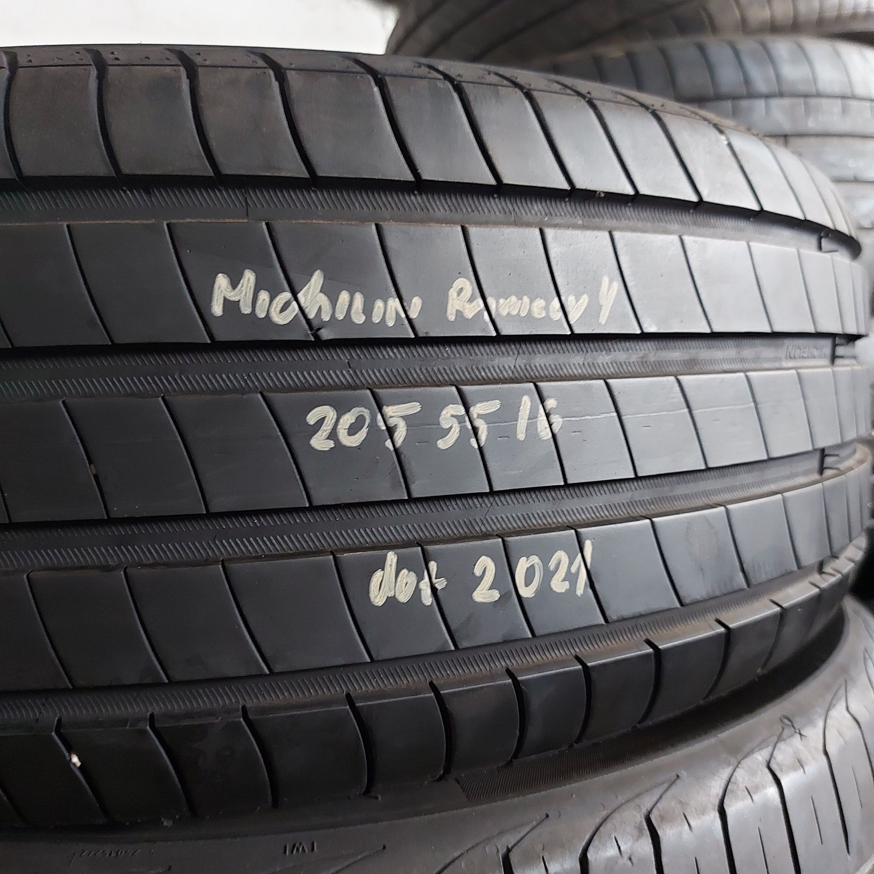 205/55/16"Michelin primacy4