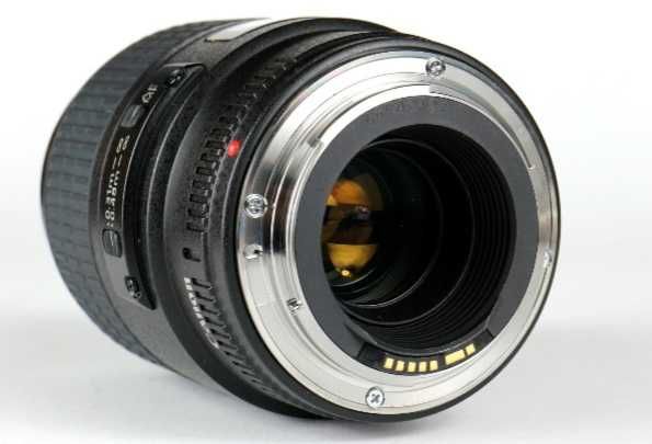 CANON 100 mm/2.8 USM