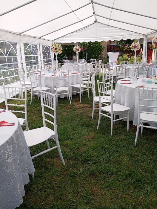 Cort și pavilioane pentru evenimente